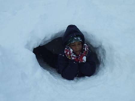 Benot dans son igloo